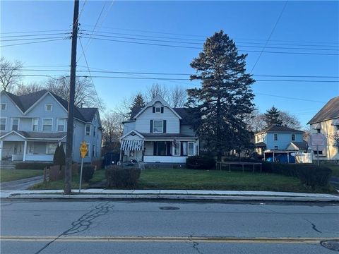 Homes For Sale - 750 S Irvine Ave Ave<br/> Mercer County, Sharon, PA 16146