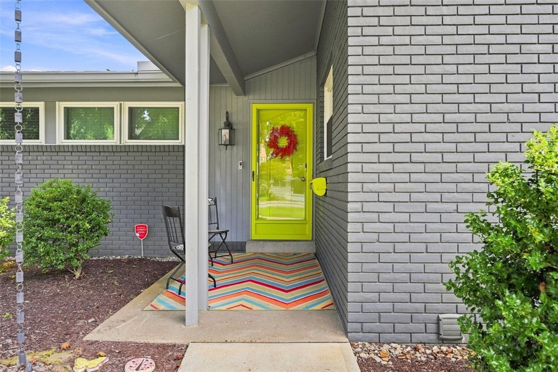 323 Tadmar Ave