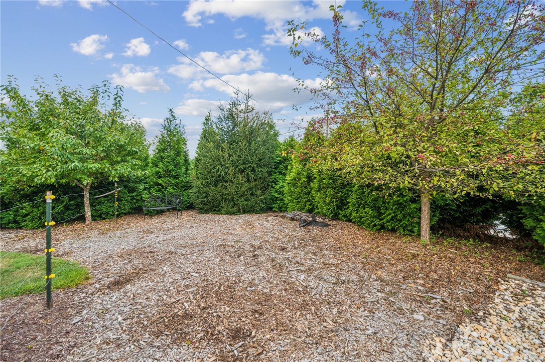 Hempfield Twp, Pennsylvania 15601, United States, 3 Bedrooms Bedrooms, ,2 BathroomsBathrooms,Residential,Active,201222