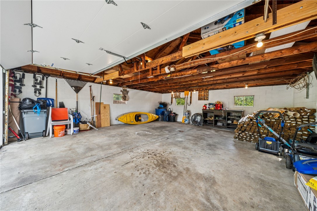 Hempfield Twp, Pennsylvania 15601, United States, 3 Bedrooms Bedrooms, ,2 BathroomsBathrooms,Residential,Active,201222