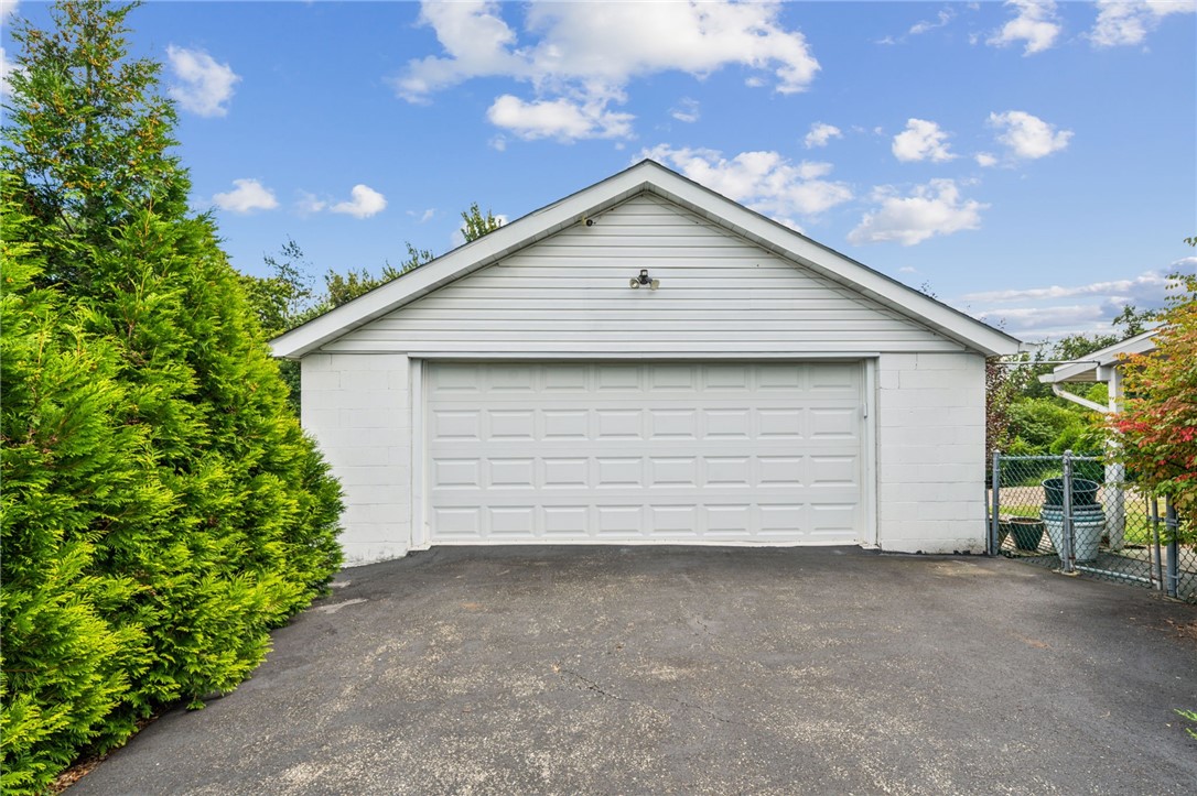 Hempfield Twp, Pennsylvania 15601, United States, 3 Bedrooms Bedrooms, ,2 BathroomsBathrooms,Residential,Active,201222