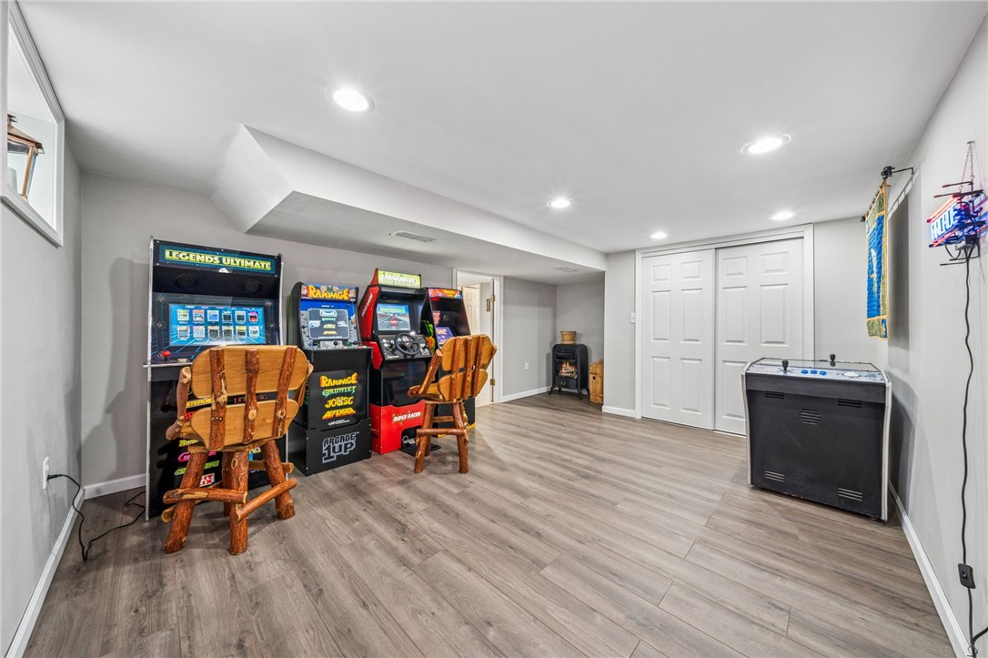 Hempfield Twp, Pennsylvania 15601, United States, 3 Bedrooms Bedrooms, ,2 BathroomsBathrooms,Residential,Active,201222