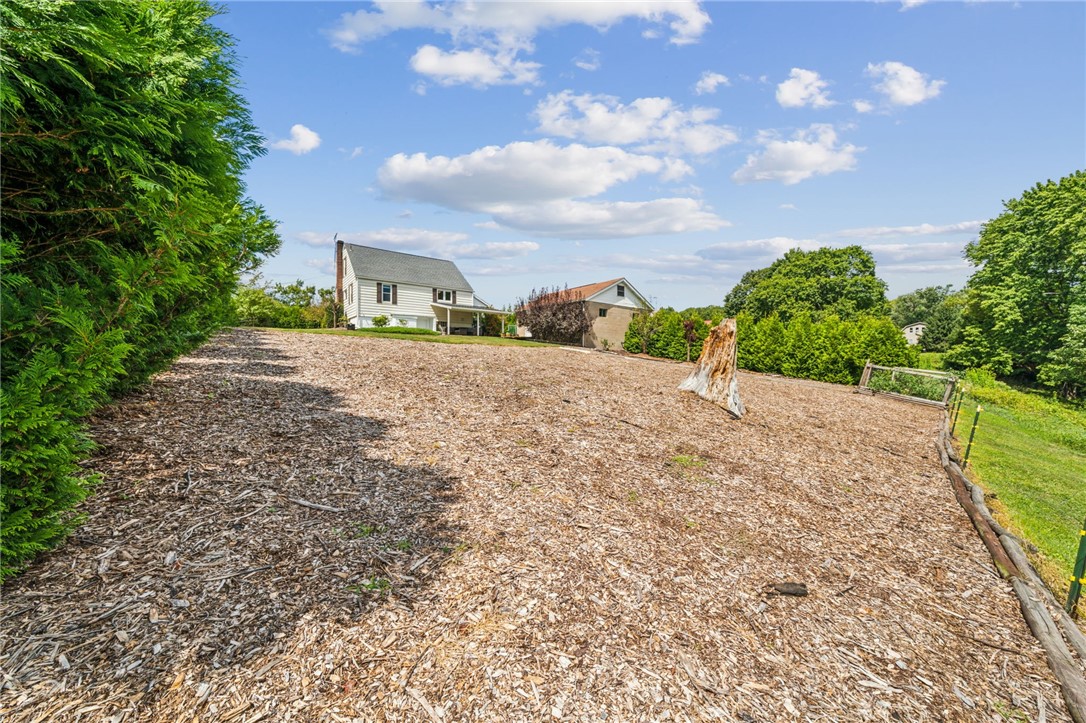 Hempfield Twp, Pennsylvania 15601, United States, 3 Bedrooms Bedrooms, ,2 BathroomsBathrooms,Residential,Active,201222