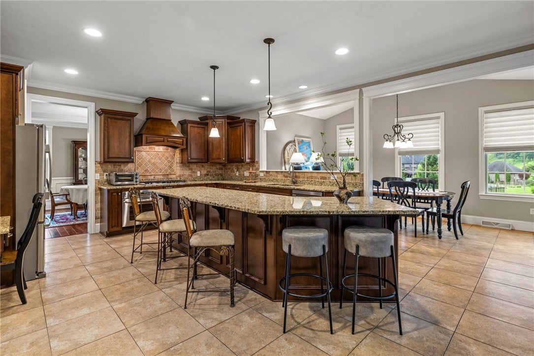 124 Majestic Dr