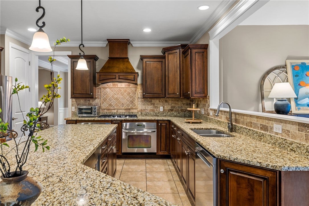 124 Majestic Dr