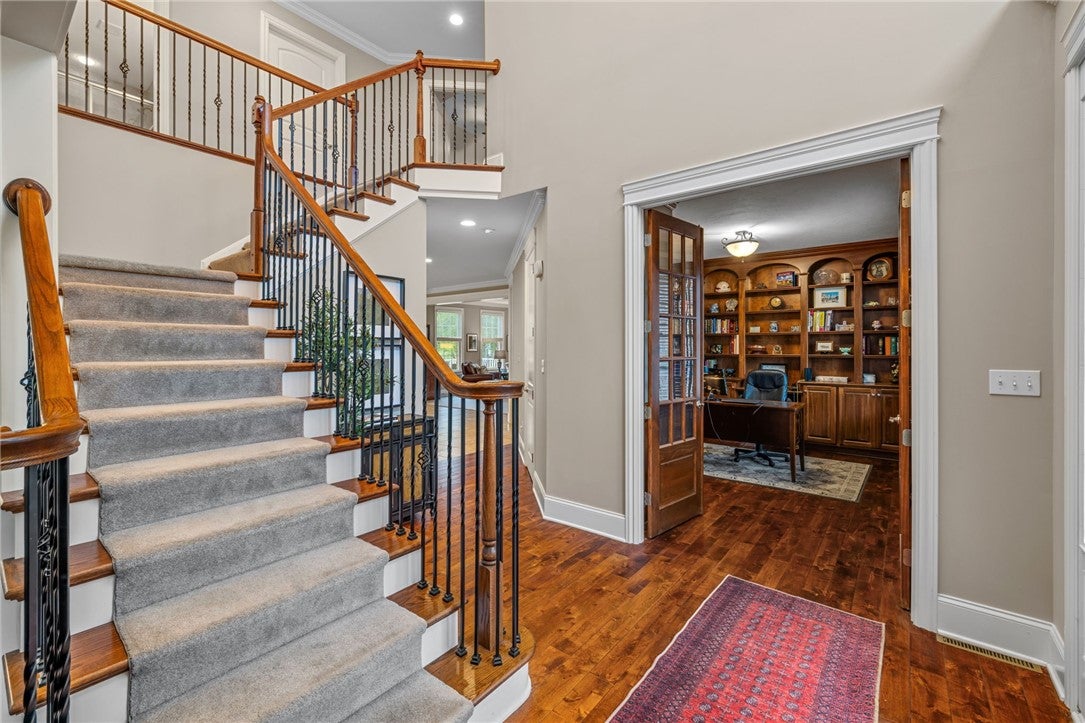 124 Majestic Dr