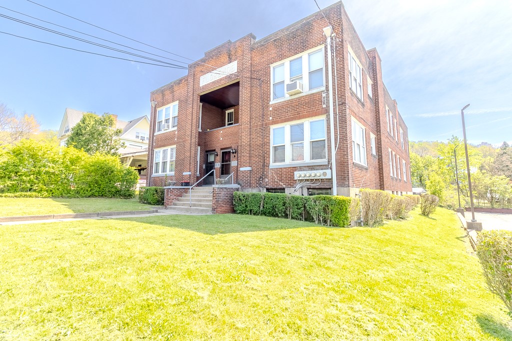 Crafton, Pennsylvania 15205, United States, ,Residential,Contingent,117784