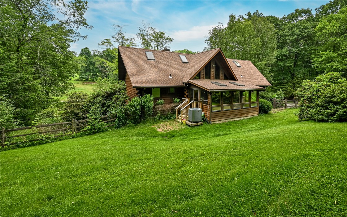 Forward Twp - But, Pennsylvania 16033, United States, 3 Bedrooms Bedrooms, ,3 BathroomsBathrooms,Residential,Active,154588