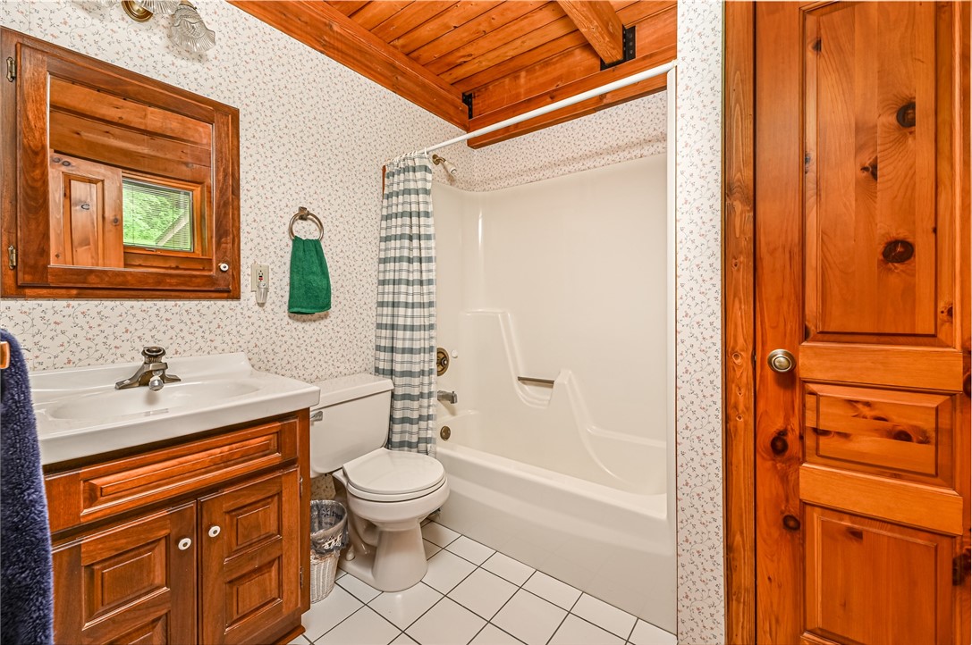 Forward Twp - But, Pennsylvania 16033, United States, 3 Bedrooms Bedrooms, ,3 BathroomsBathrooms,Residential,Active,154588