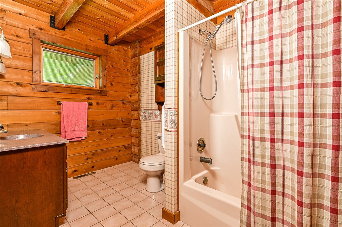 Forward Twp - But, Pennsylvania 16033, United States, 3 Bedrooms Bedrooms, ,3 BathroomsBathrooms,Residential,Active,154588