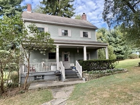 2345 Fairlawn Dr