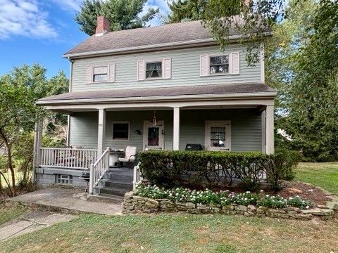 2345 Fairlawn Dr Franklin Park PA 15237