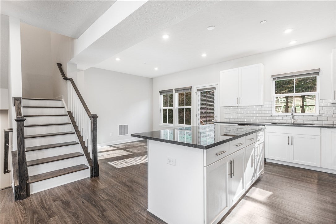 143 Moyer Hill Dr