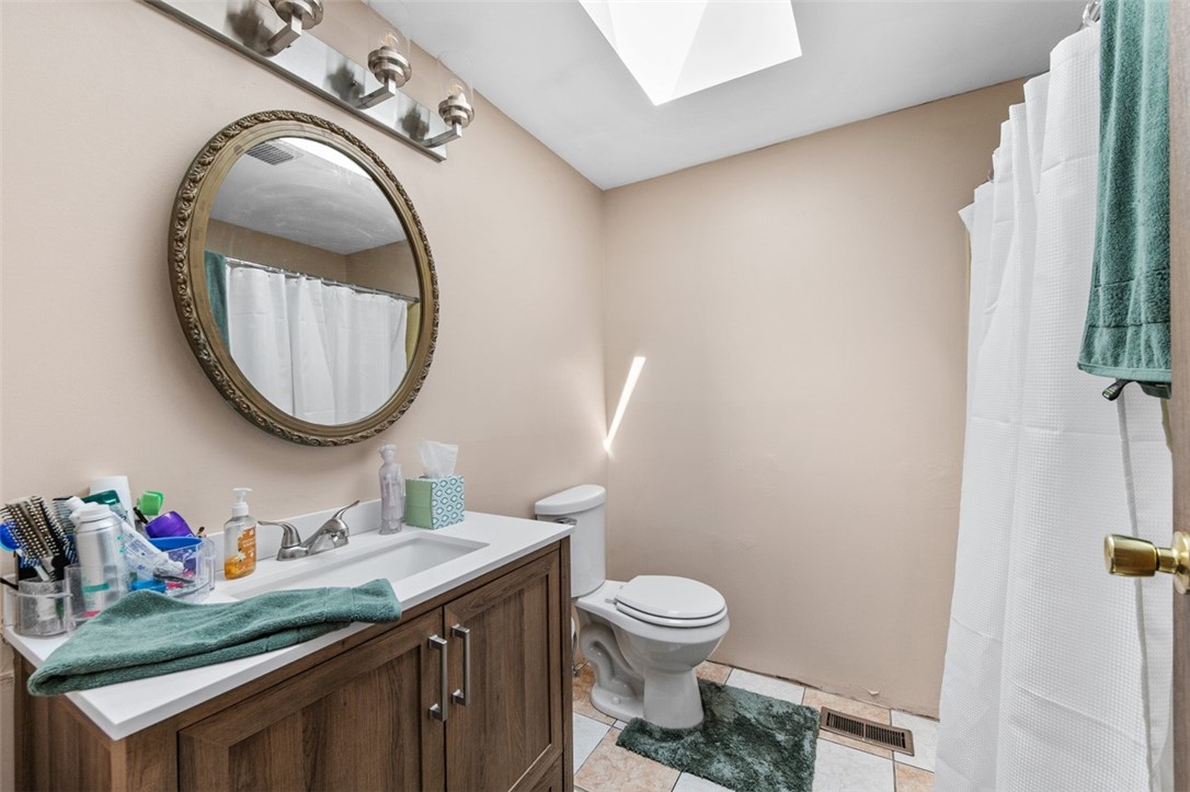 Penn Twp, Pennsylvania 15632, United States, 3 Bedrooms Bedrooms, ,3 BathroomsBathrooms,Residential,Active,213500