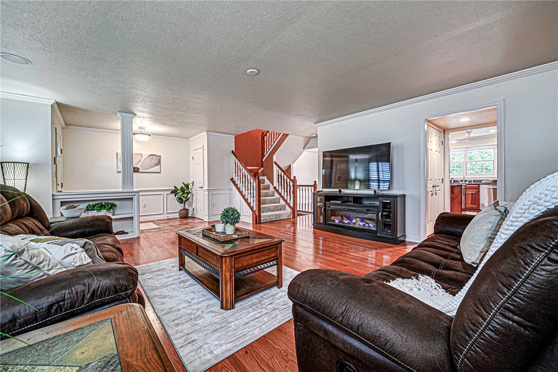 250 Overlook Ct Ct, Robinson Twp - NWA, Pennsylvania image 2