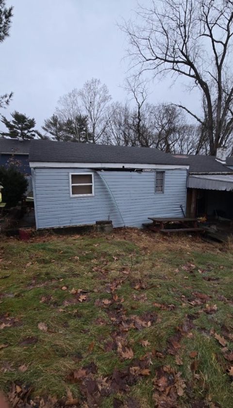 Photo of 1110 N Bluff Dr, New Kensington, PA 15068 (MLS # 1736403)