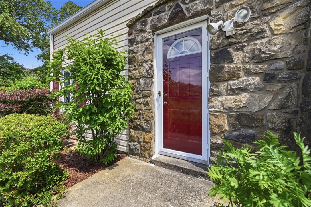 123 Cemetery Rd