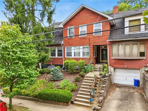Photo of 5656 Northumberland St, Pittsburgh, PA 15217 (MLS # 1750786)