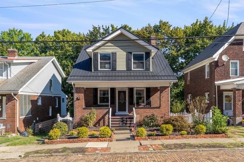 Photo of 831 Malvern Rd, Pittsburgh, PA 15202 (MLS # 1724411)