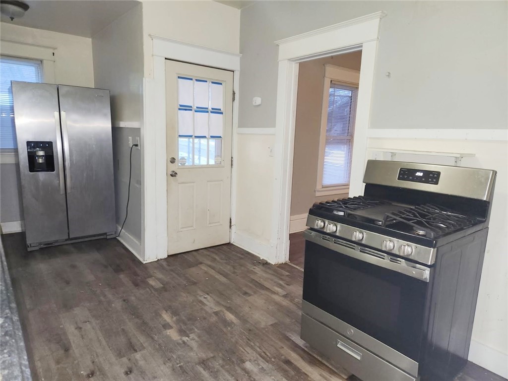 Sharon, Pennsylvania 16146, United States, 3 Bedrooms Bedrooms, ,1 BathroomBathrooms,Residential,Active,254180