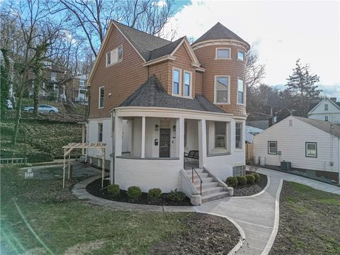 Photo of 31 Union Ave, Pittsburgh, PA 15205 (MLS # 1735509)