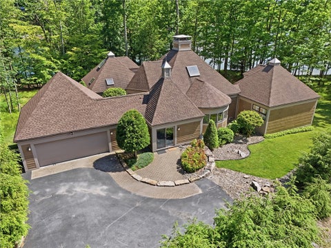 Photo of 11 Canouan Ct, Dubois, PA 15801 (MLS # 1763427)