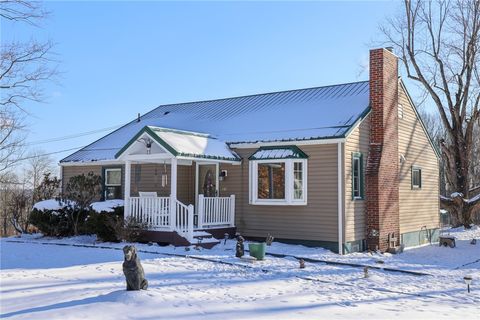 Photo of 521 Mercer New Wilmington Rd, Mercer, PA 16137 (MLS # 1737768)