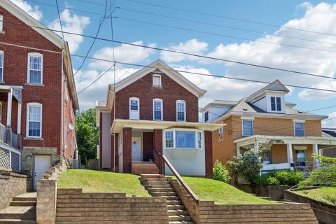 Photo of Canonsburg, PA 15317 (MLS # 1758289)