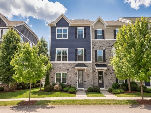 Photo of 3014 Mahican Circle, Mars, PA 16046 (MLS # 1761815)