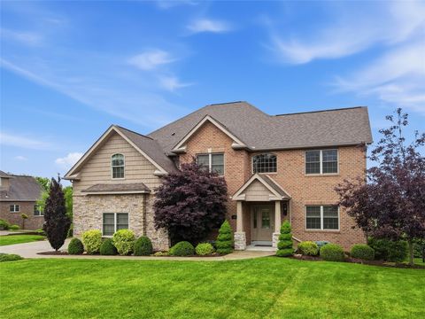 Photo of 604 Drover Dr, Venetia, PA 15367 (MLS # 1761952)
