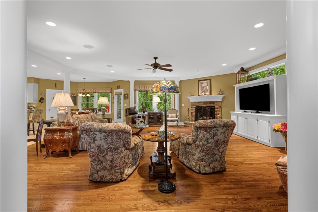 912 Field Club Road