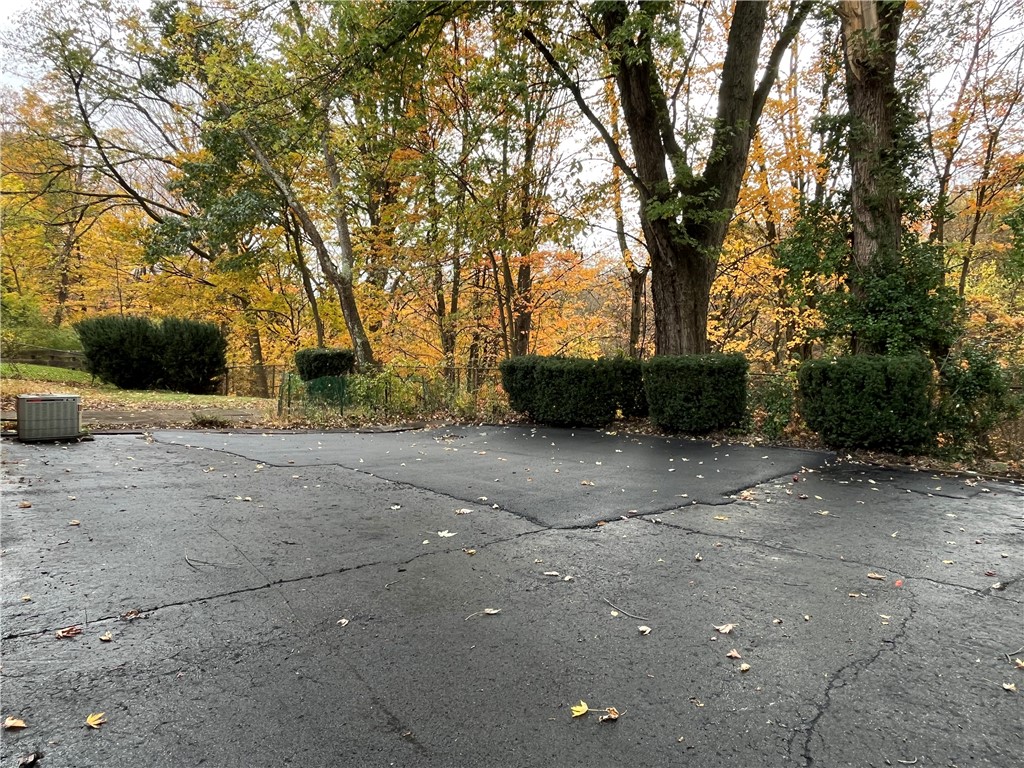 Moon/Crescent Twp, Pennsylvania 15108, United States, 3 Bedrooms Bedrooms, ,3 BathroomsBathrooms,Residential,Active,176091