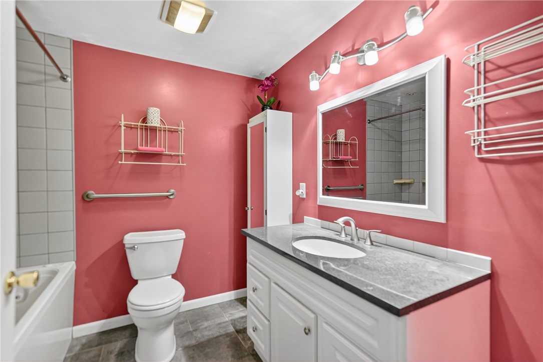 Moon/Crescent Twp, Pennsylvania 15108, United States, 3 Bedrooms Bedrooms, ,3 BathroomsBathrooms,Residential,Active,176091