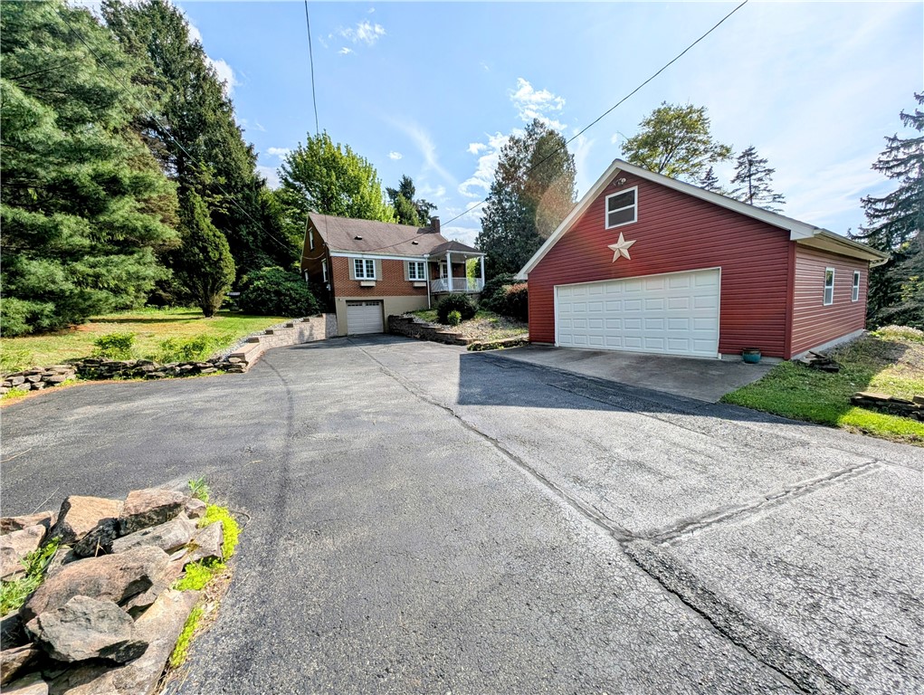 Unity Twp, Pennsylvania 15601, United States, 4 Bedrooms Bedrooms, ,2 BathroomsBathrooms,Residential,Contingent,133101