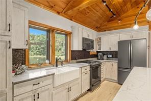 Emlenton, Pennsylvania, 16373, United States, 4 Bedrooms Bedrooms, ,3 BathroomsBathrooms,Residential,Active,2023429