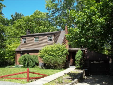 Photo for 162 Richmond Cir