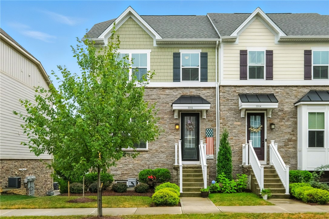 1006 Mohawk Lane