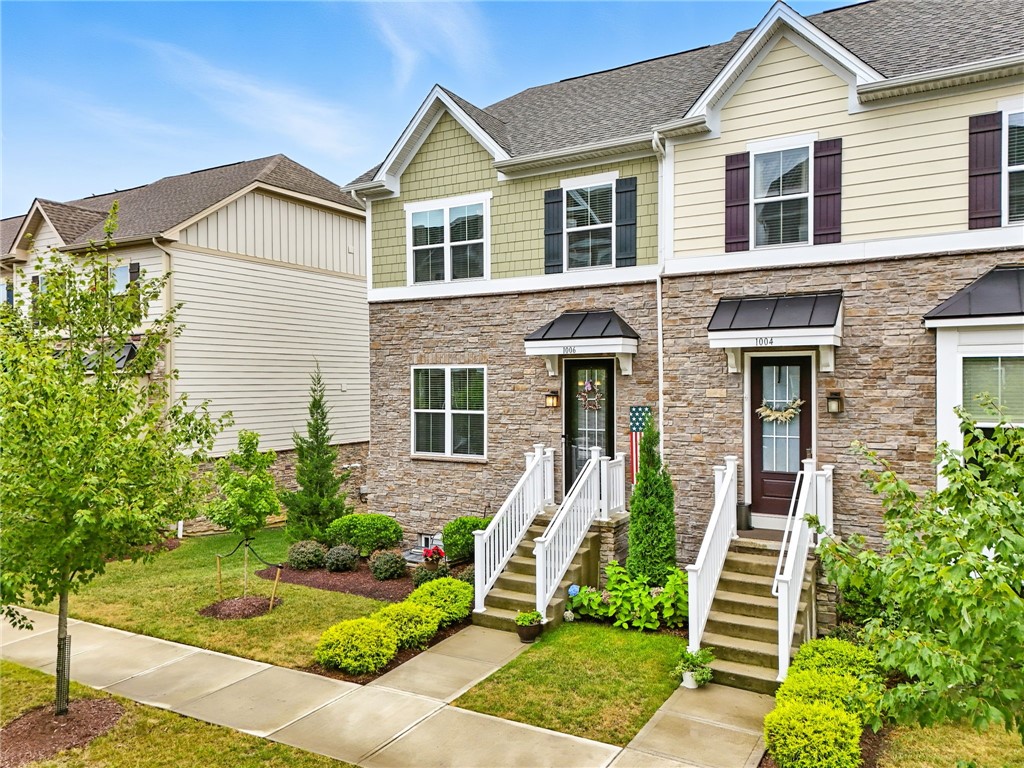 1006 Mohawk Lane