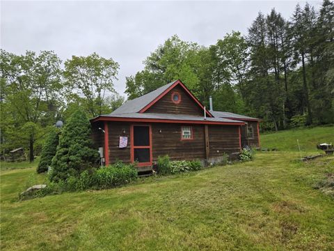 5286 Gray Hill Rd Benezette PA 15868