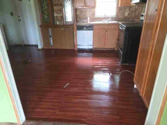 140 Victoria Ln