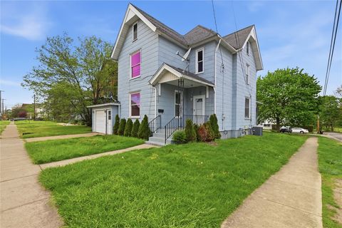 Photo of 111 E Wallace Ave, New Castle, PA 16101 (MLS # 1749938)