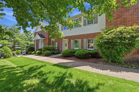 Photo for 201 Boxwood Ct