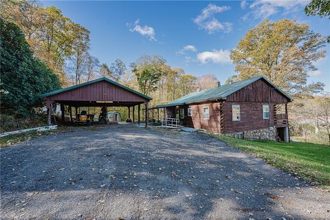 Photo of 1504,1786 Gamble Road, New Florence, PA 15944 (MLS # 1726509)