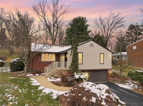 Photo of 283 Mckim Dr, Pittsburgh, PA 15239 (MLS # 1733798)