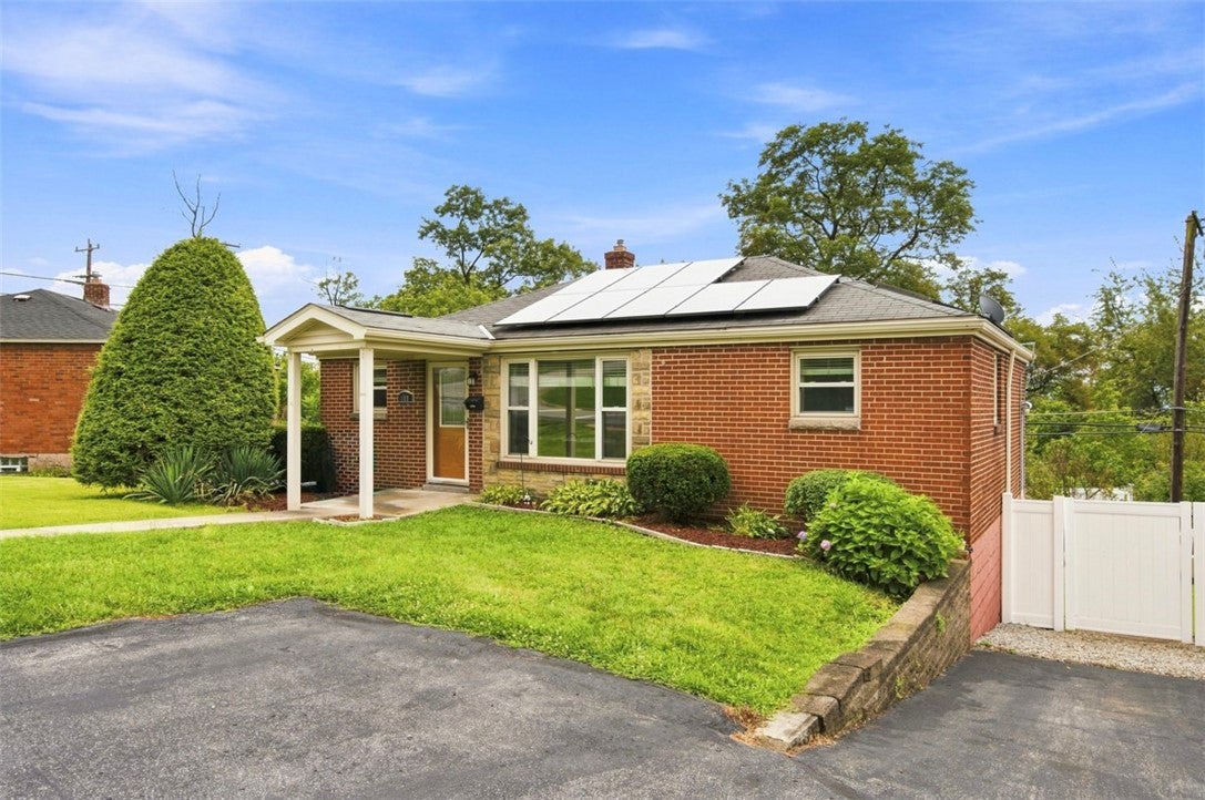 109 Livingston Rd