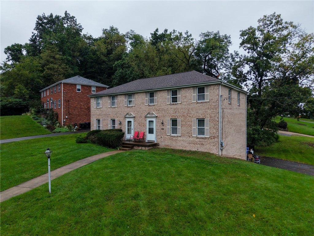 9098 COLLINGTON SQUARE