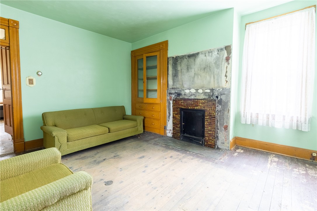 N Versailles, Pennsylvania 15137, United States, 4 Bedrooms Bedrooms, ,1 BathroomBathrooms,Residential,Active,192667