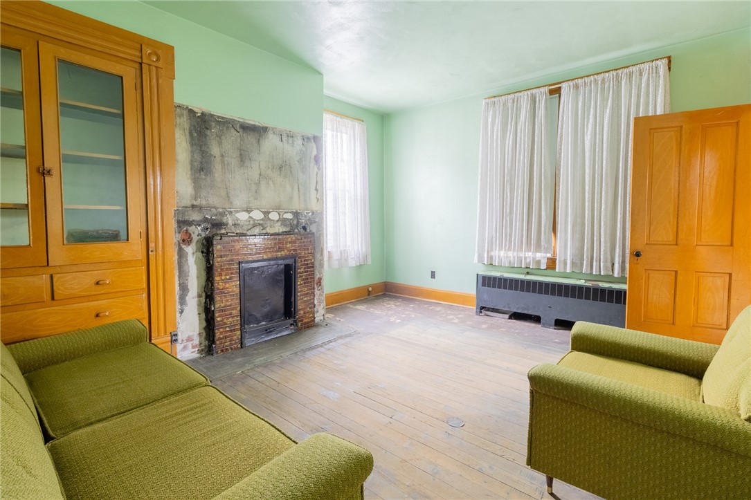 N Versailles, Pennsylvania 15137, United States, 4 Bedrooms Bedrooms, ,1 BathroomBathrooms,Residential,Active,192667