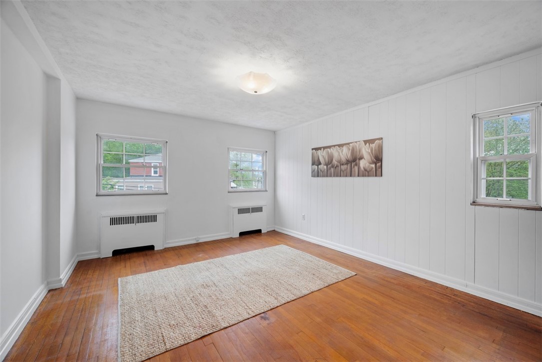4044 Cloverlea St St, Brentwood, Pennsylvania image 24