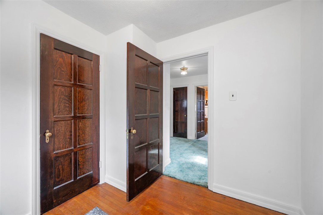 4044 Cloverlea St St, Brentwood, Pennsylvania image 28
